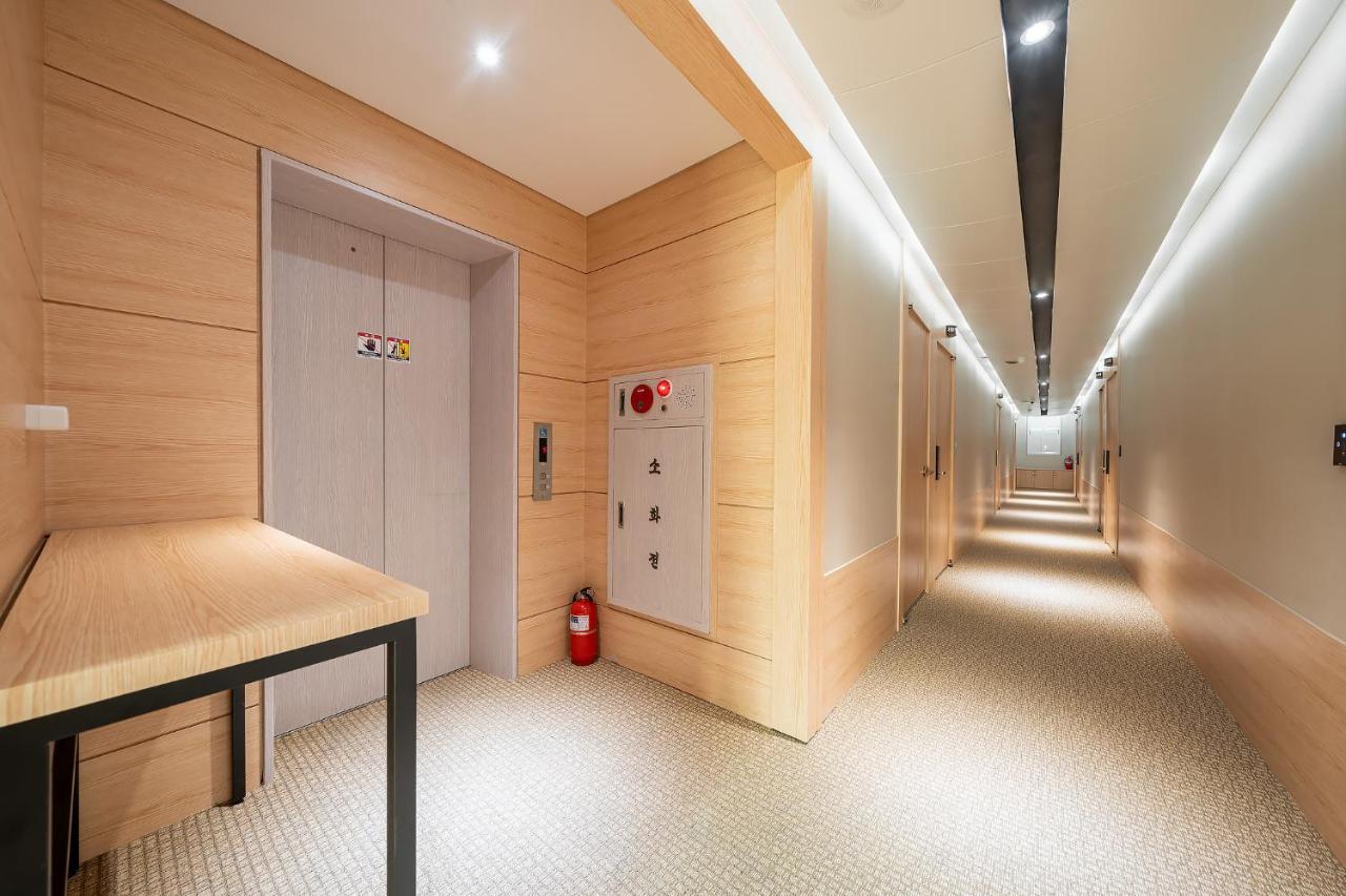 The Nox Hotel Suwon Exteriör bild